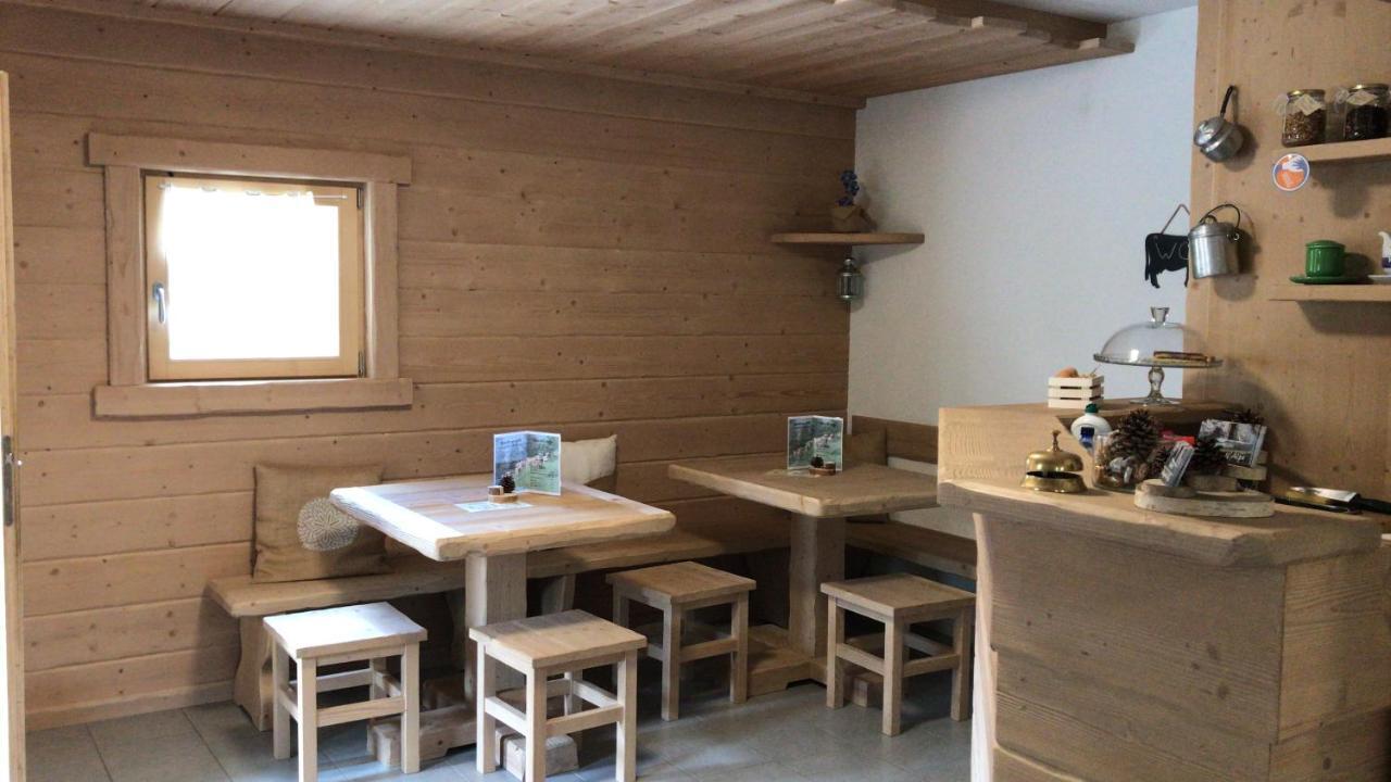 ヴァルフルヴァ Agriturismo Malga Dell'Alpeヴィラ エクステリア 写真